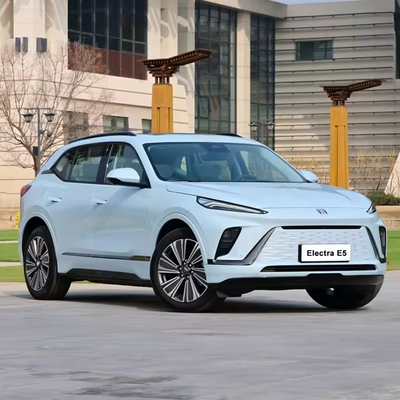 Pure Electric 5 portes 5 places avec une autonomie de croisière de 545 km / 620 km / 603 km