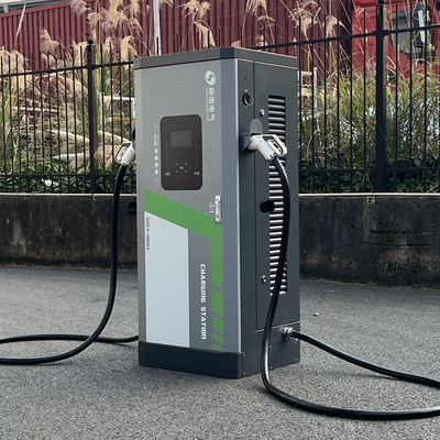Chargeur de voiture électrique au sol 30kw 80kw 120kw Station de recharge de voiture électrique 240kw