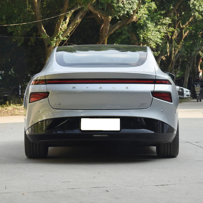 Xpeng P7 voiture électrique véhicule à énergie avec 5 sièges et dimensions 4880x1896x1450mm