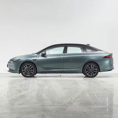 2024 Xpeng P5 pro 500km Limousine électrique 4 portes 5 places xpeng Véhicule électrique Voiture