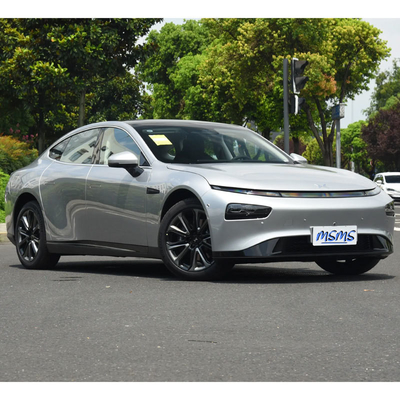 Auto électrique XPENG P7i 2023 2024 610 km Pure voiture électrique Avec 348 kW de puissance maximale