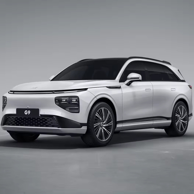 Voiture électrique à grande vitesse Xpeng G9 5 portes 5 sièges à gauche Direction large espace SUV 650Km