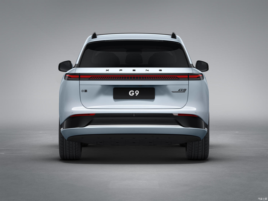 Voiture électrique à grande vitesse Xpeng G9 5 portes 5 sièges à gauche Direction large espace SUV 650Km
