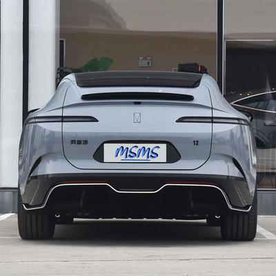 2024 4 portes 5 places Sedan voiture électrique avec une autonomie de 12 650 km et une vitesse maximale de 215 km/h