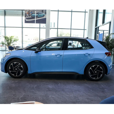 2023 Volkswagen ID3 voiture électrique de petite taille avec 450 km de portée et 1760 kg de poids en freinage