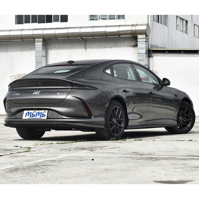 Voiture de sport électrique pure 618km Max Zhiji L6 2024 EV Voiture IM L6 4WD Chargement rapide 0,425h