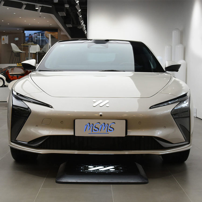 Zhiji IM L7 5 sièges voiture électrique avec une portée de 708Km batterie au lithium fer phosphate fabriqué