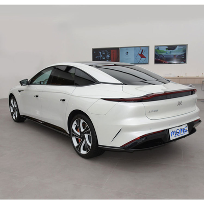 Zhiji IM L7 5 sièges voiture électrique avec une portée de 708Km batterie au lithium fer phosphate fabriqué