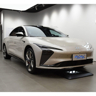 Zhiji IM L7 5 sièges voiture électrique avec une portée de 708Km batterie au lithium fer phosphate fabriqué
