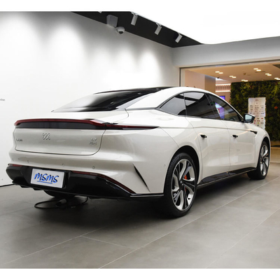 Zhiji IM L7 5 sièges voiture électrique avec une portée de 708Km batterie au lithium fer phosphate fabriqué