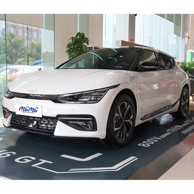 Efficacité et style combinés Kia EV6 voiture électrique Le SUV compact pour les conducteurs modernes